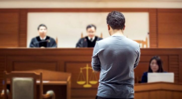 Consecuencias legales para vecinos morosos: qué esperar tras la demanda